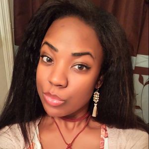 Meet your Posher, Whitney